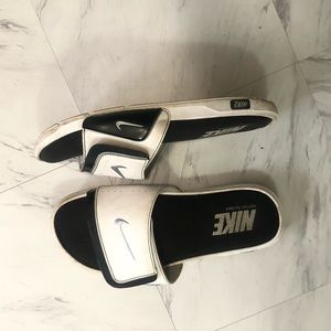 Nike slides